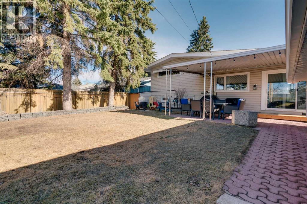 9939 Maplecreek Drive SE, Calgary, Alberta  T2J 1T4 - Photo 32 - A2293273