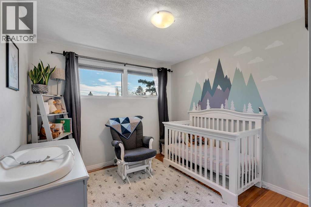 9939 Maplecreek Drive SE, Calgary, Alberta  T2J 1T4 - Photo 20 - A2293273