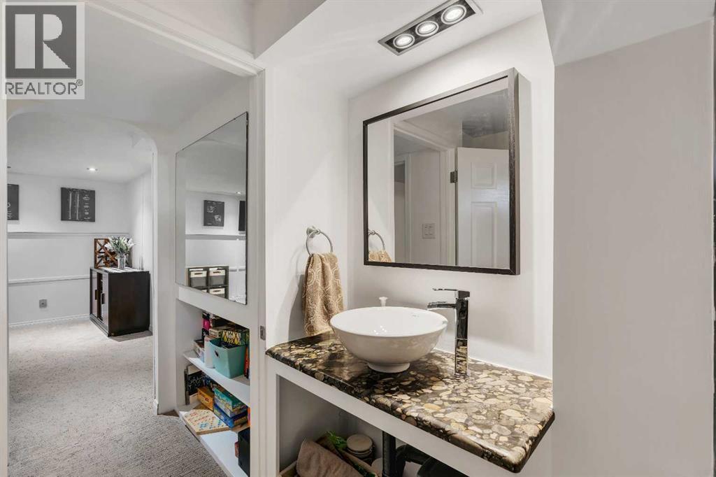 9939 Maplecreek Drive SE, Calgary, Alberta  T2J 1T4 - Photo 29 - A2293273