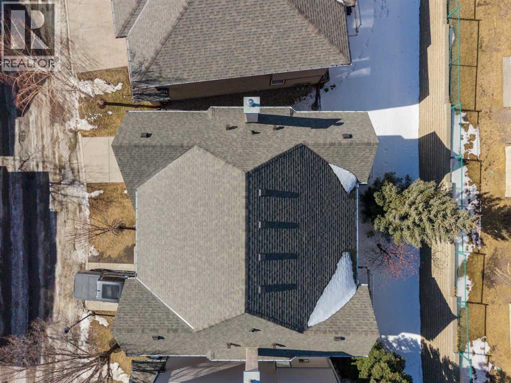 18 Hidden Creek Rise NW, Calgary, Alberta  T3A 6L5 - Photo 33 - A2290878