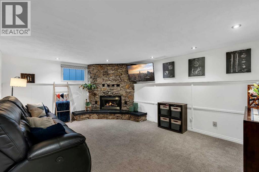 9939 Maplecreek Drive SE, Calgary, Alberta  T2J 1T4 - Photo 23 - A2293273