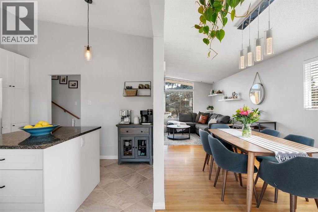 9939 Maplecreek Drive SE, Calgary, Alberta  T2J 1T4 - Photo 8 - A2293273