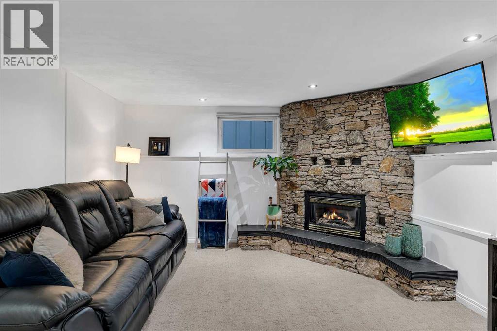 9939 Maplecreek Drive SE, Calgary, Alberta  T2J 1T4 - Photo 24 - A2293273