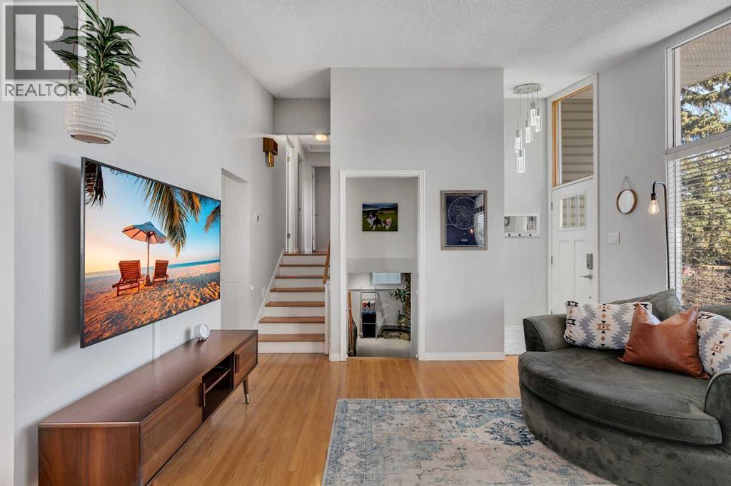 9939 Maplecreek Drive SE, Calgary, Alberta  T2J 1T4 - Photo 14 - A2293273