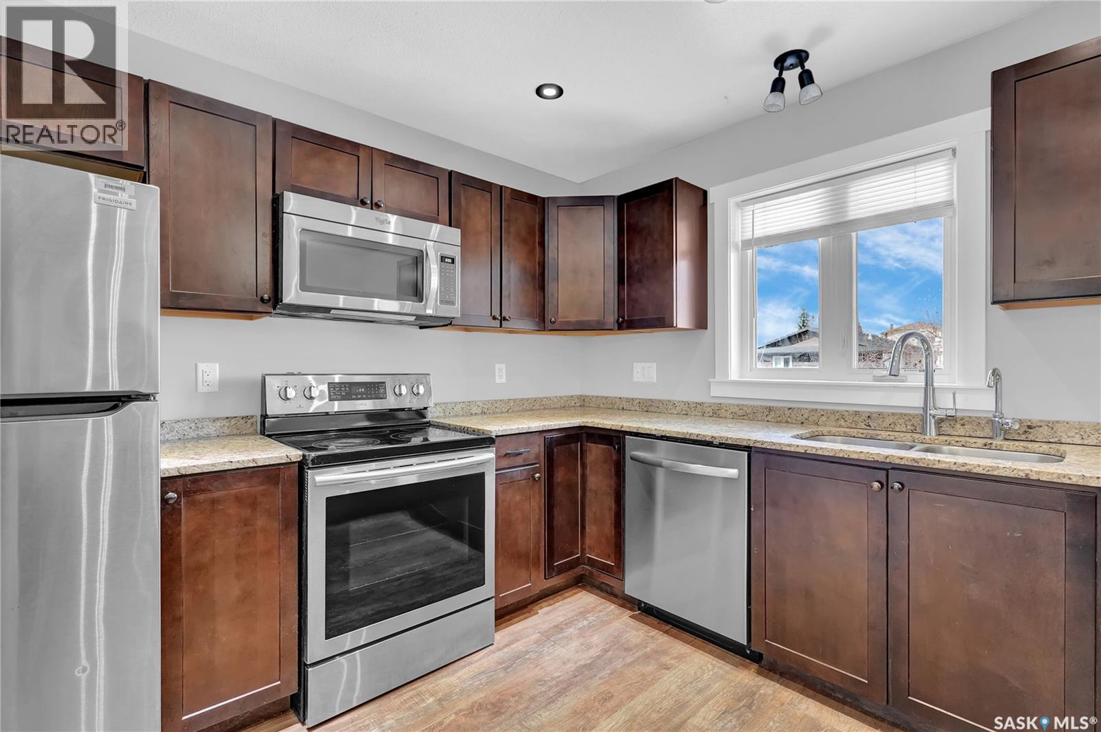 3347 Coughlin Bay E, Regina, Saskatchewan  S4V 1W4 - Photo 8 - SK031011