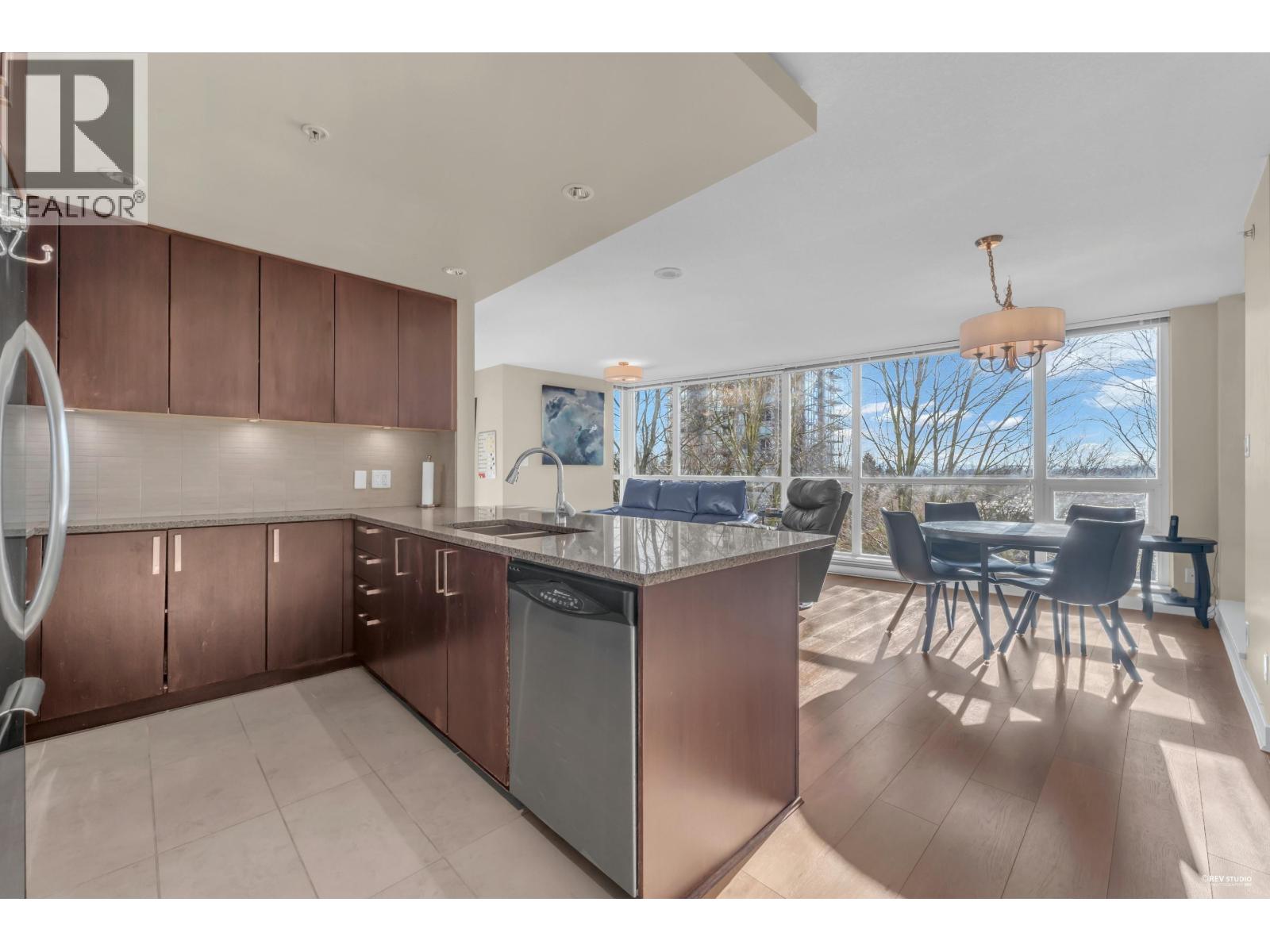 705 2978 Glen Drive, Coquitlam, British Columbia V3B 0C3 - Photo 12 - R3098498