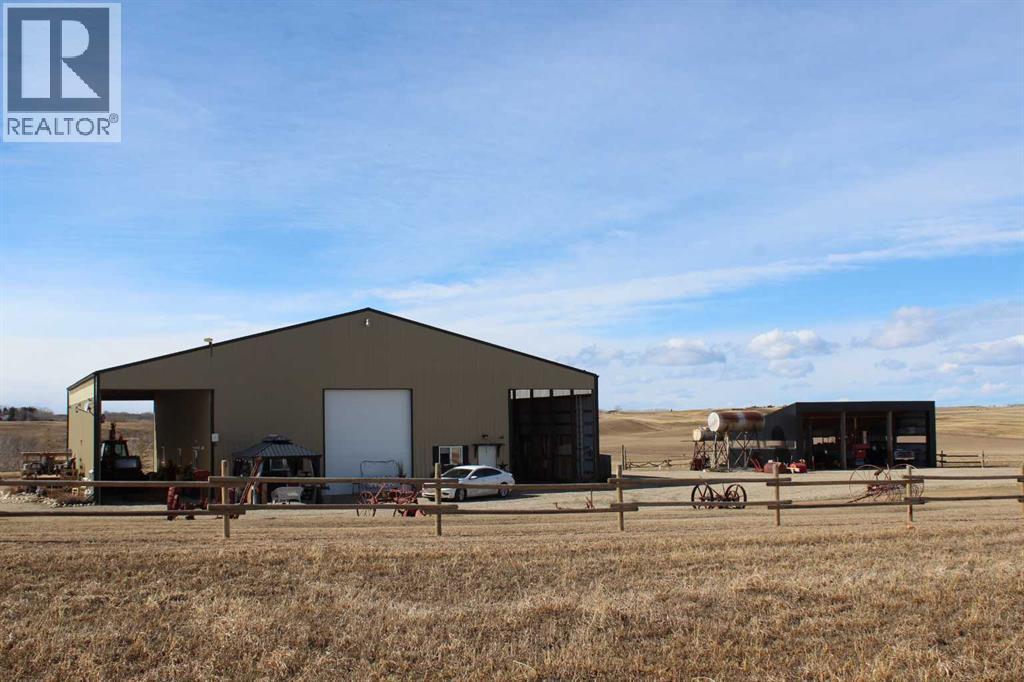 264202 Lochend Road, Rural Rocky View County, Alberta  T4C 1A2 - Photo 23 - A2294899