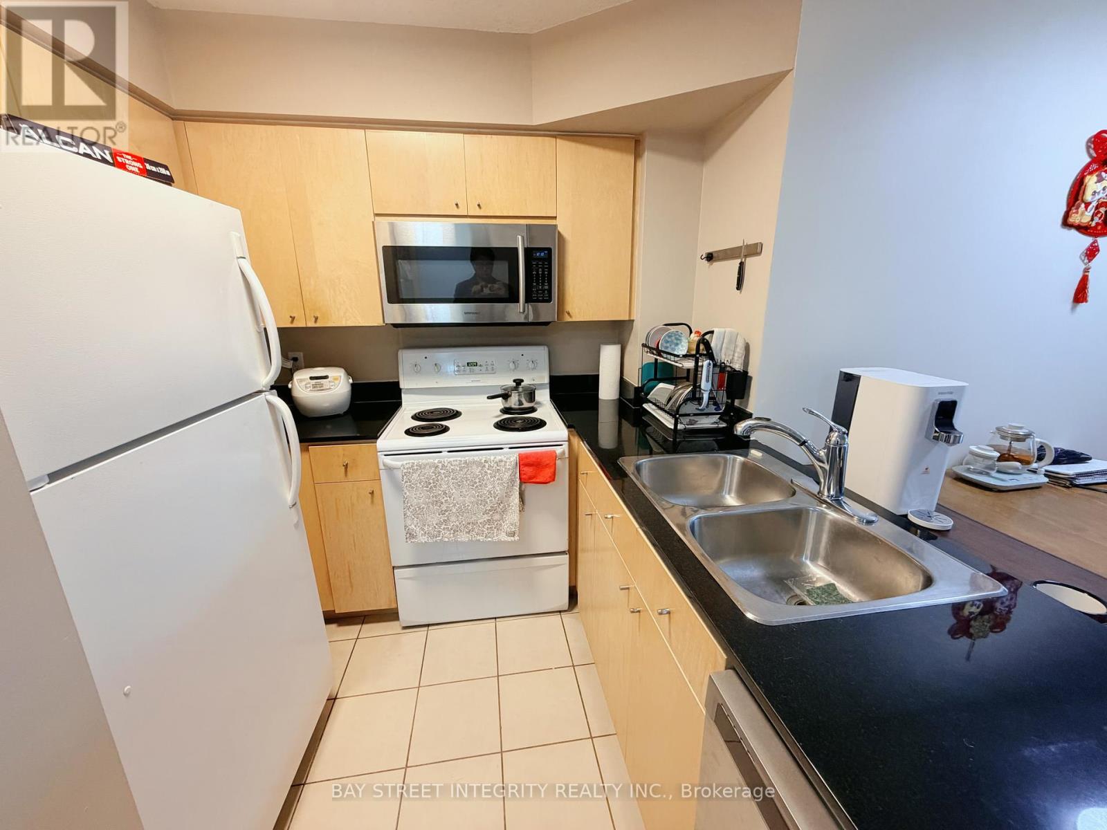 2306 - 361 Front Street W, Toronto, Ontario  M5V 3R5 - Photo 11 - C12907018