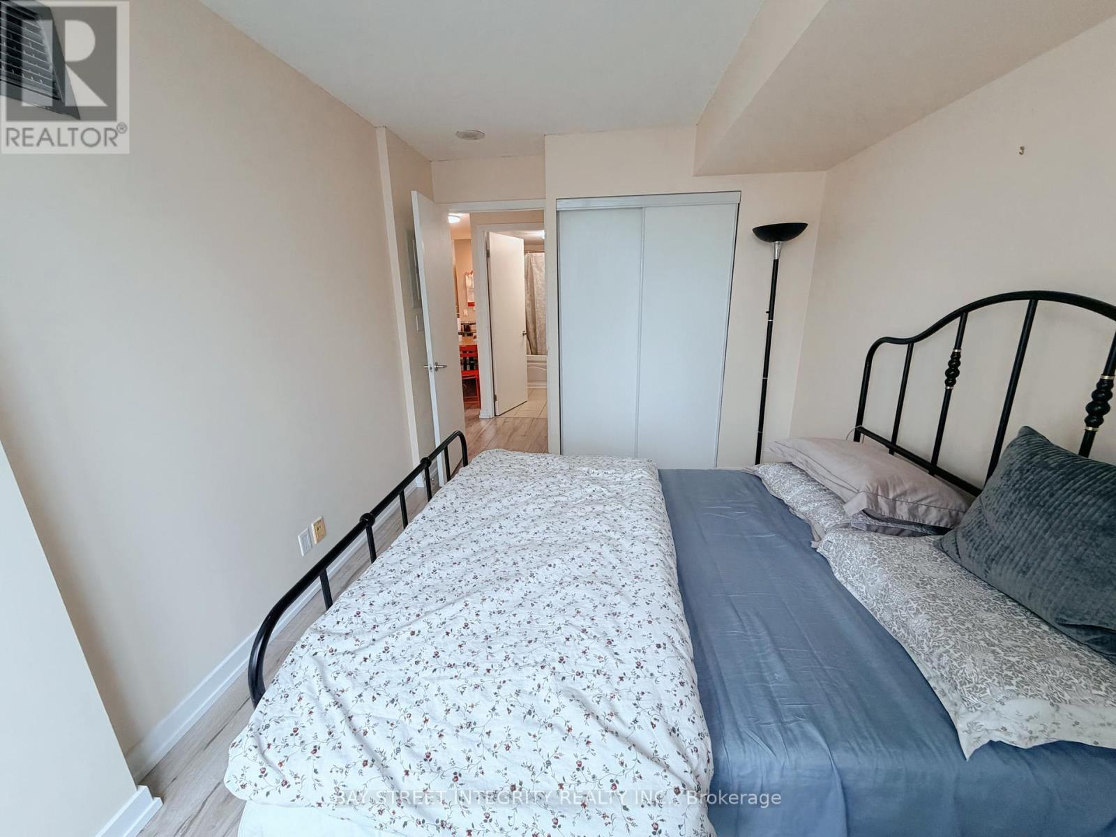 2306 - 361 Front Street W, Toronto, Ontario  M5V 3R5 - Photo 7 - C12907018