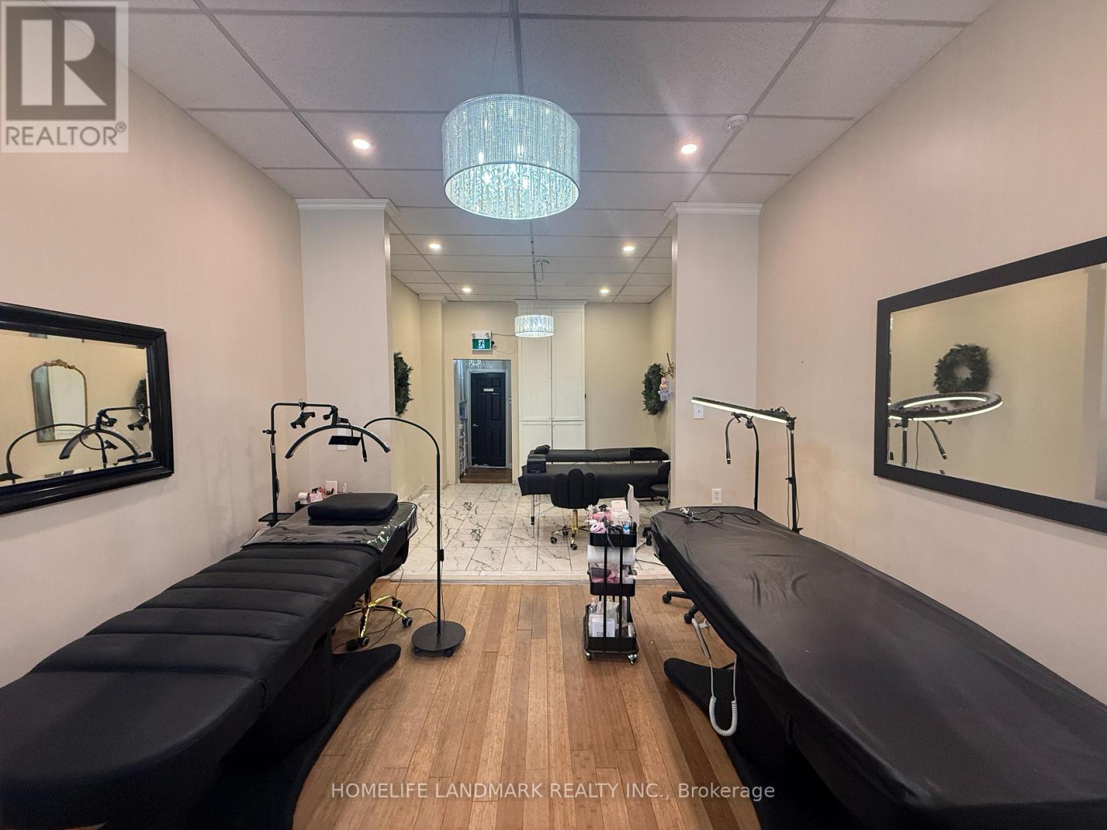 129 Brock Street S, Whitby, Ontario  L1N 4J9 - Photo 6 - E12907020