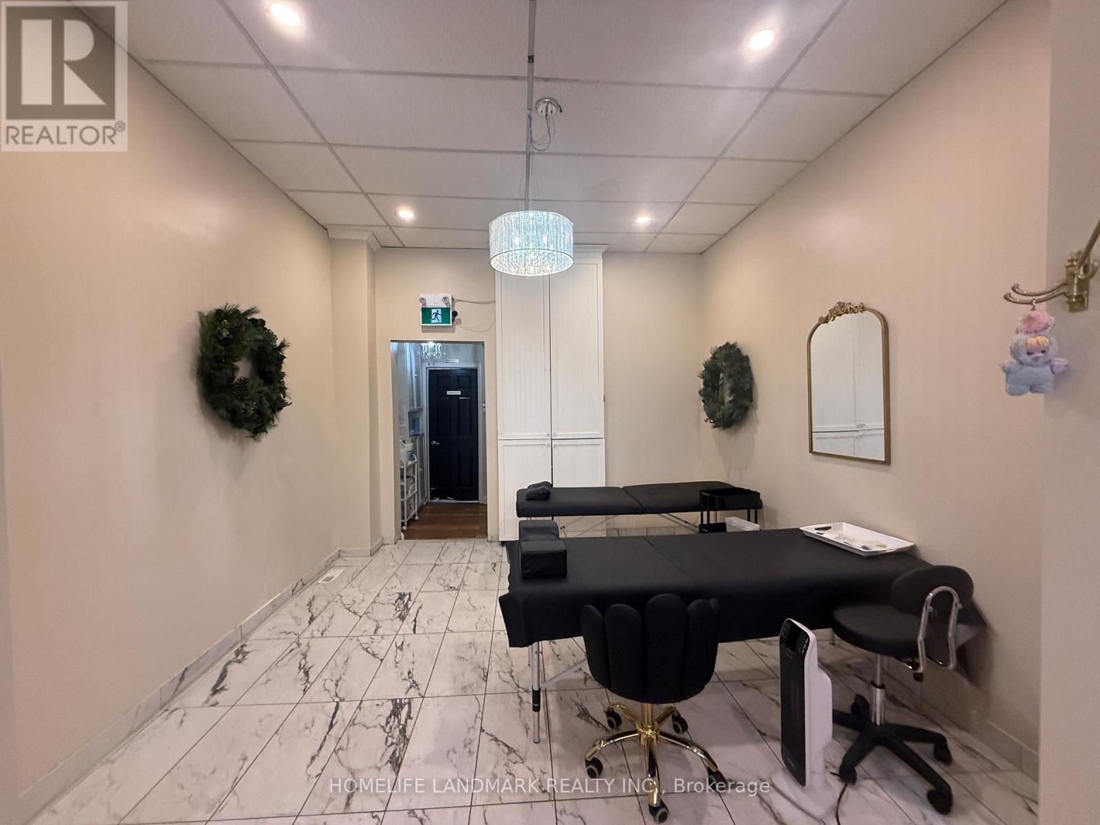 129 Brock Street S, Whitby, Ontario  L1N 4J9 - Photo 7 - E12907020