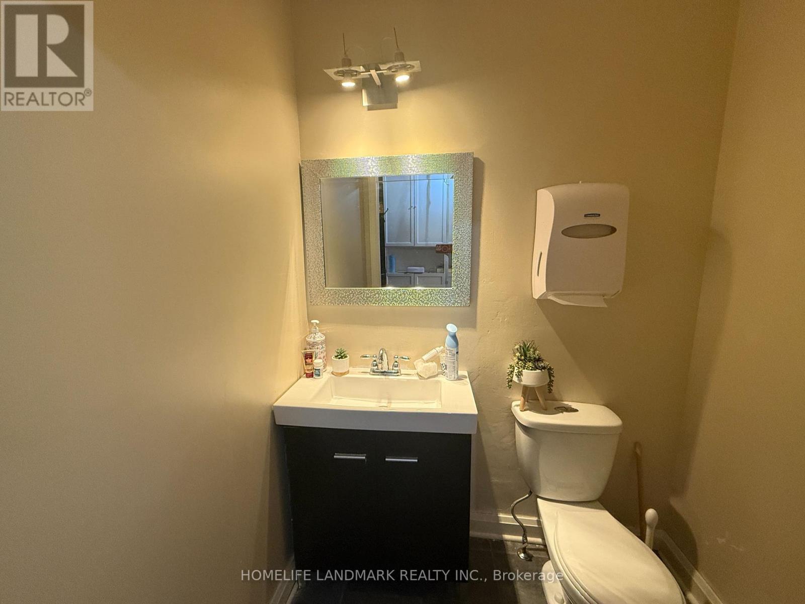 129 Brock Street S, Whitby, Ontario  L1N 4J9 - Photo 8 - E12907020