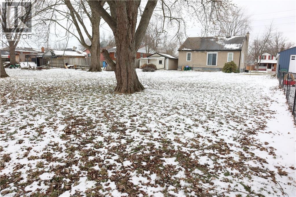 288 First Avenue, Welland, Ontario  L3C 1Y8 - Photo 3 - 40814021