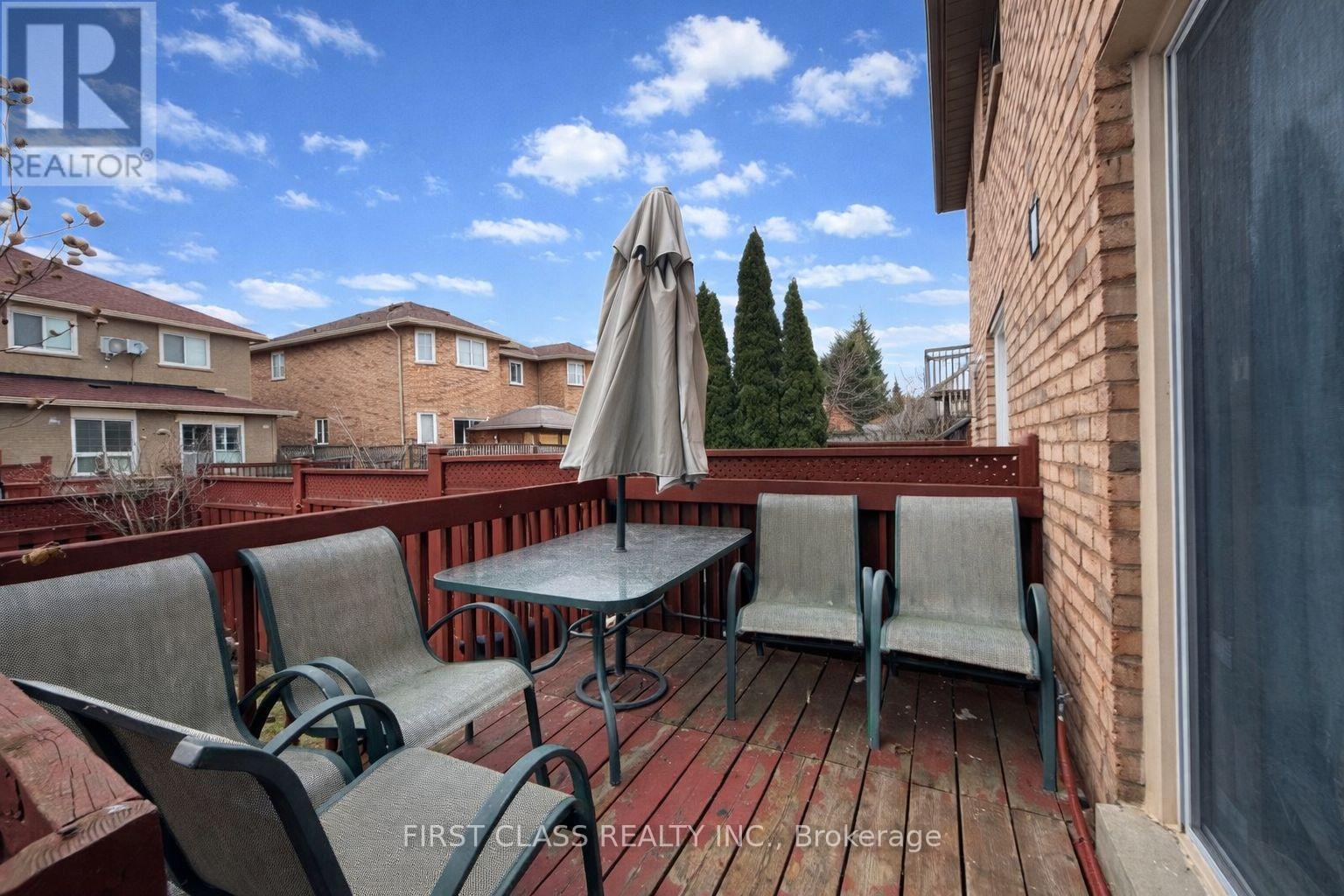 Lower - 5323 Red Brush Drive, Mississauga, Ontario  L4Z 3Z5 - Photo 9 - W12907016