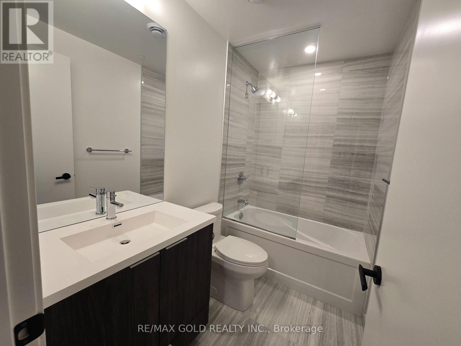 4312 - 8 Interchange Way, Vaughan, Ontario  L4K 5Z7 - Photo 8 - N12906438