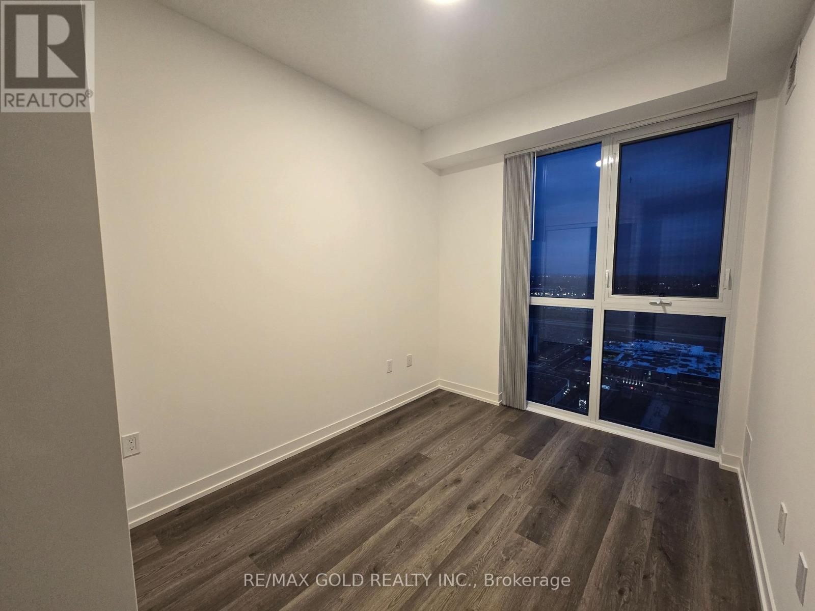 4312 - 8 Interchange Way, Vaughan, Ontario  L4K 5Z7 - Photo 5 - N12906438