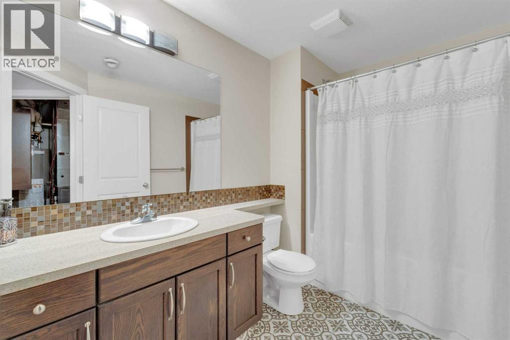 82 Mackenzie Crescent, Lacombe, Alberta  T4L 0B2 - Photo 24 - A2294474