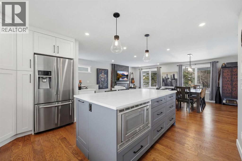 1015 Maplecroft Road SE, Calgary, Alberta  T2J 1W9 - Photo 11 - A2293500