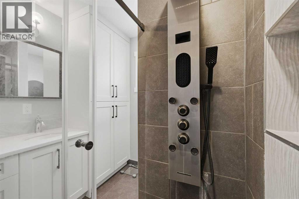 1015 Maplecroft Road SE, Calgary, Alberta  T2J 1W9 - Photo 22 - A2293500