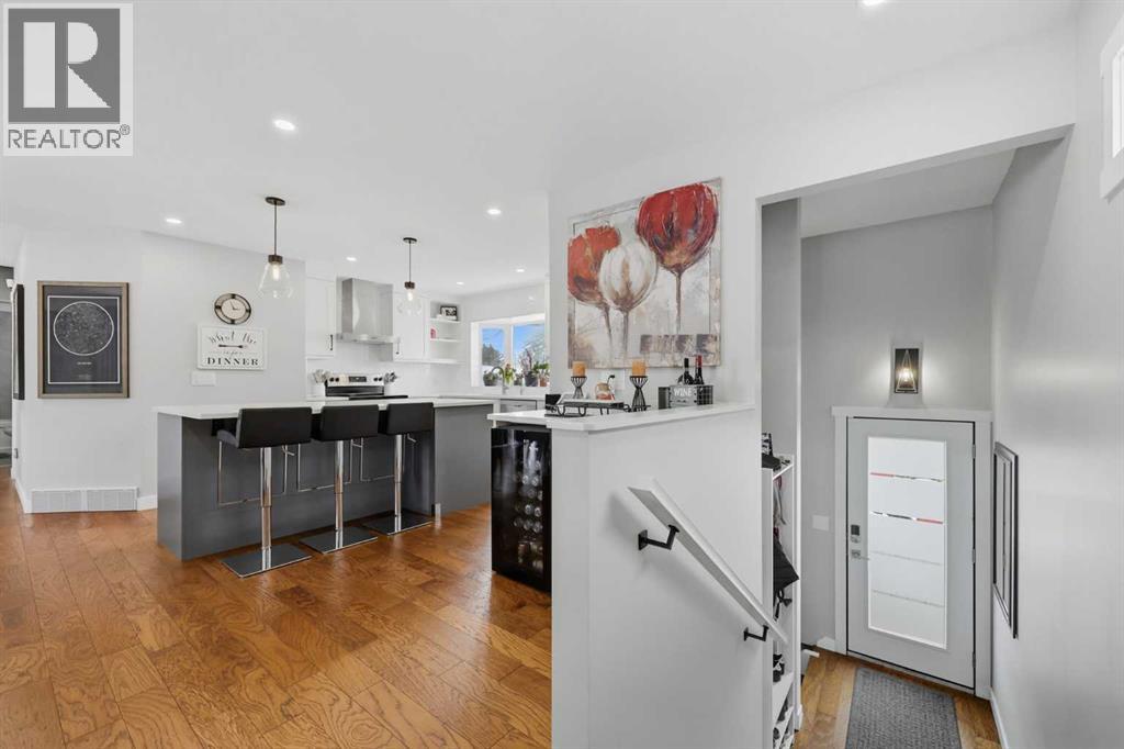 1015 Maplecroft Road SE, Calgary, Alberta  T2J 1W9 - Photo 24 - A2293500