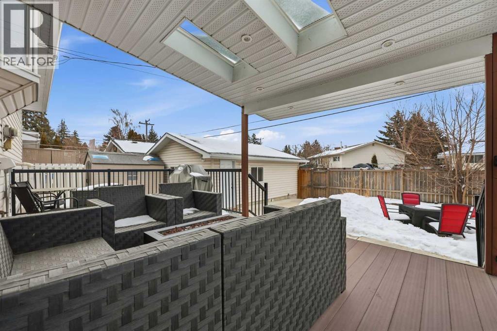 1015 Maplecroft Road SE, Calgary, Alberta  T2J 1W9 - Photo 46 - A2293500