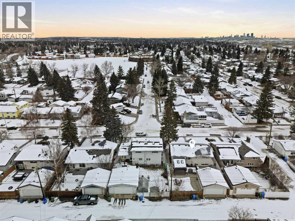 1015 Maplecroft Road SE, Calgary, Alberta  T2J 1W9 - Photo 48 - A2293500