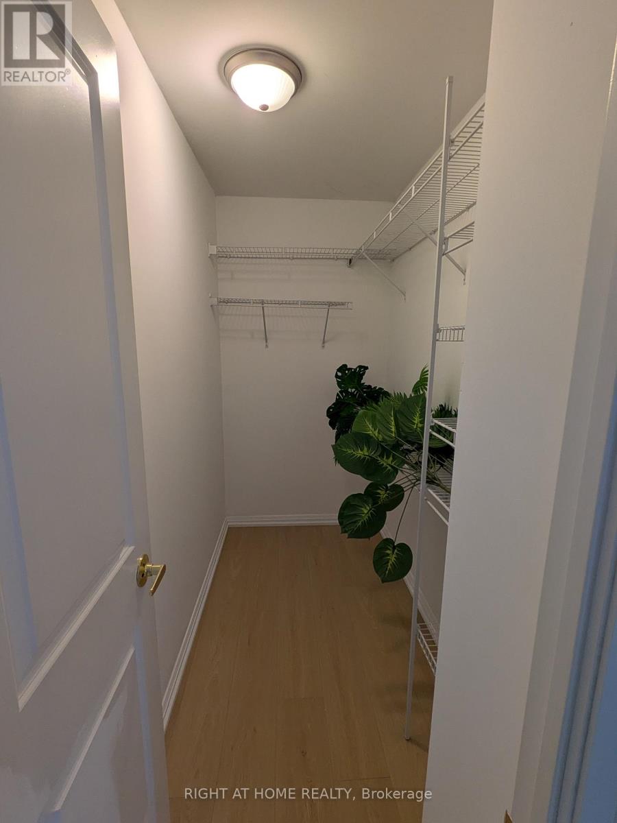 517 - 35 Hayden Street, Toronto, Ontario  M4Y 3C3 - Photo 14 - C12907030