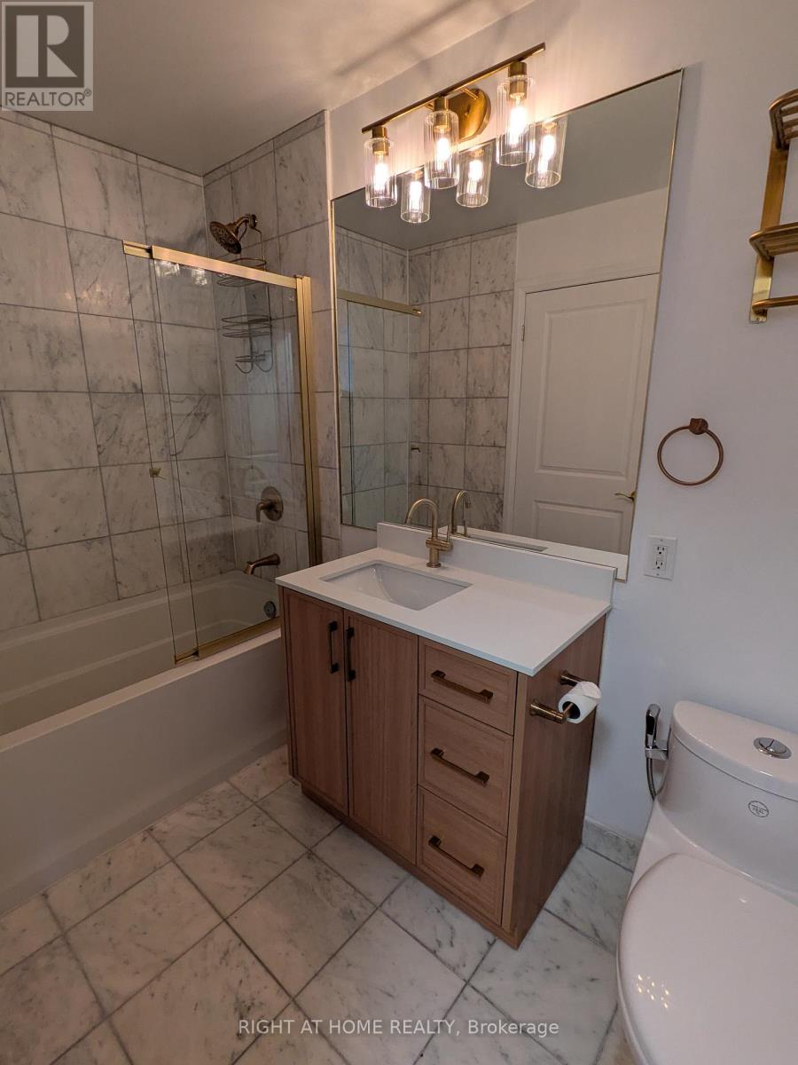 517 - 35 Hayden Street, Toronto, Ontario  M4Y 3C3 - Photo 16 - C12907030