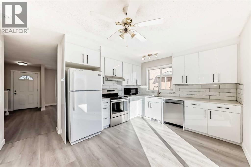 120 Martinview Close NE, Calgary, Alberta  T3J 2R8 - Photo 7 - A2276775