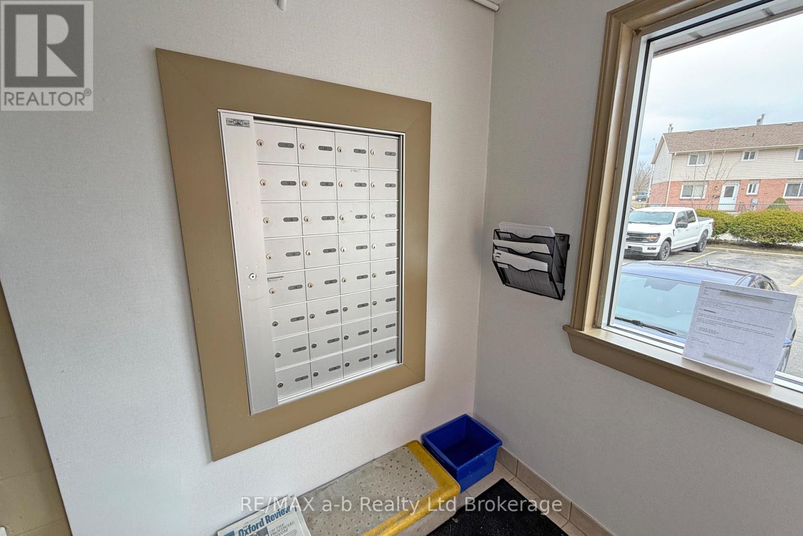 36 - 64 Hiawatha Road, Woodstock, Ontario  N4T 1P4 - Photo 8 - X12905768