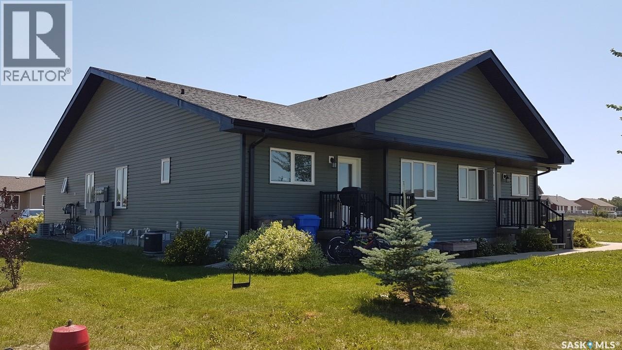 1 201 Carlyle Avenue, Carlyle, Saskatchewan  S0C 0R0 - Photo 2 - SK031009