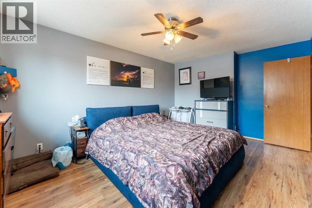 2 Honeysuckle Road N, Lethbridge, Alberta  T1H 4J9 - Photo 13 - A2293917