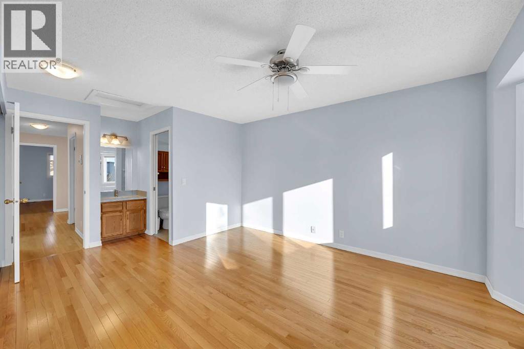 40 Cedargrove Way SW, Calgary, Alberta  T2W 4V1 - Photo 31 - A2292650