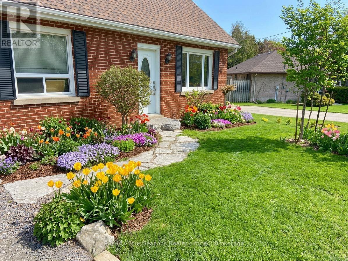 50 Amaranth Street W, East Luther Grand Valley, Ontario  L9W 5M5 - Photo 2 - X12907056