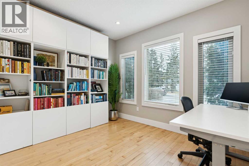 4509 19 Avenue NW, Calgary, Alberta  T3B 0S1 - Photo 4 - A2269655