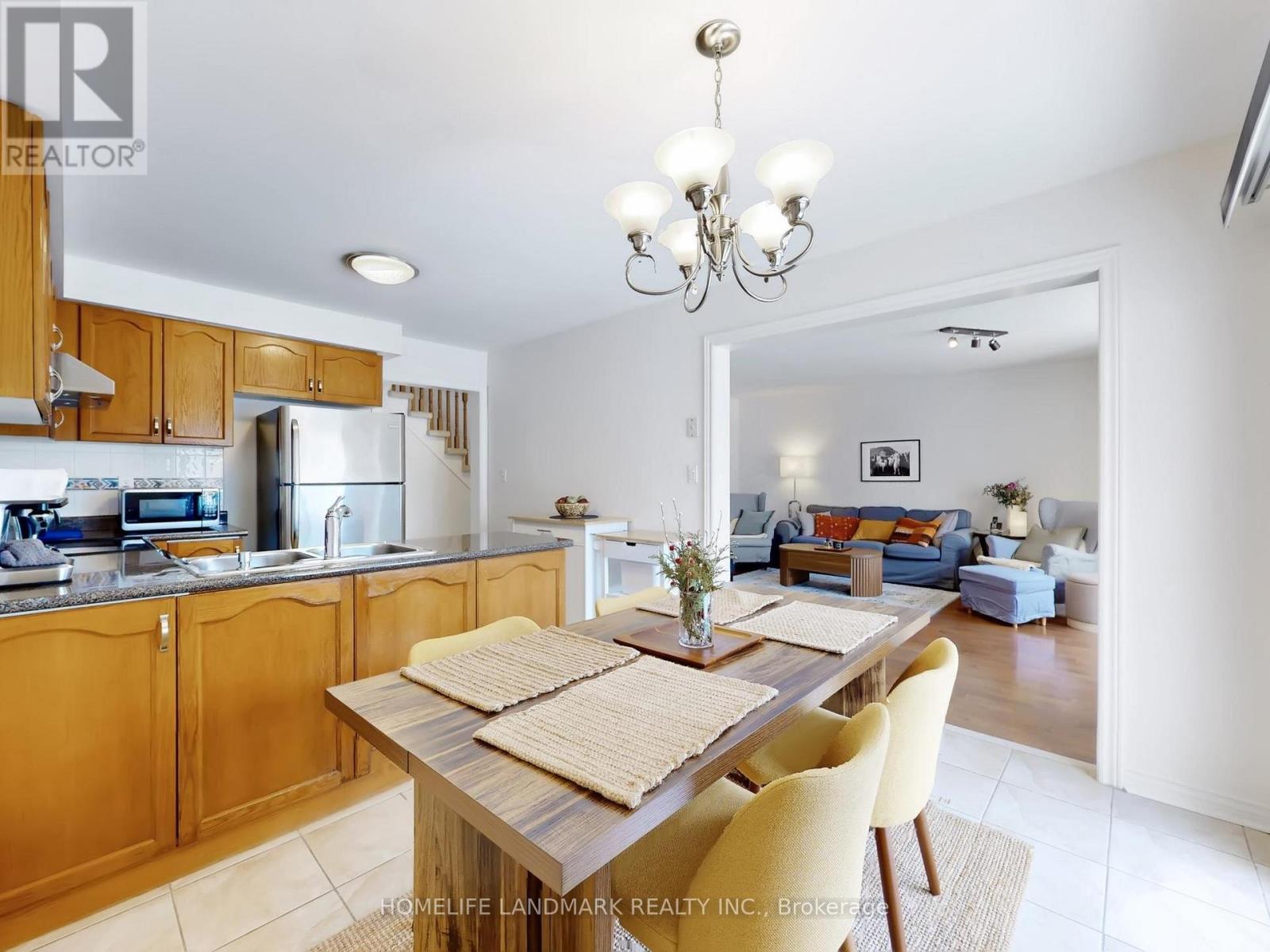 156 Pressed Brick Drive, Brampton, Ontario  L6V 4K6 - Photo 11 - W12898102