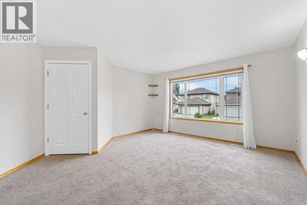 22 Lanterman Close, Red Deer, Alberta  T4R 3K3 - Photo 11 - A2294425