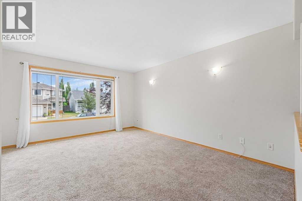 22 Lanterman Close, Red Deer, Alberta  T4R 3K3 - Photo 10 - A2294425