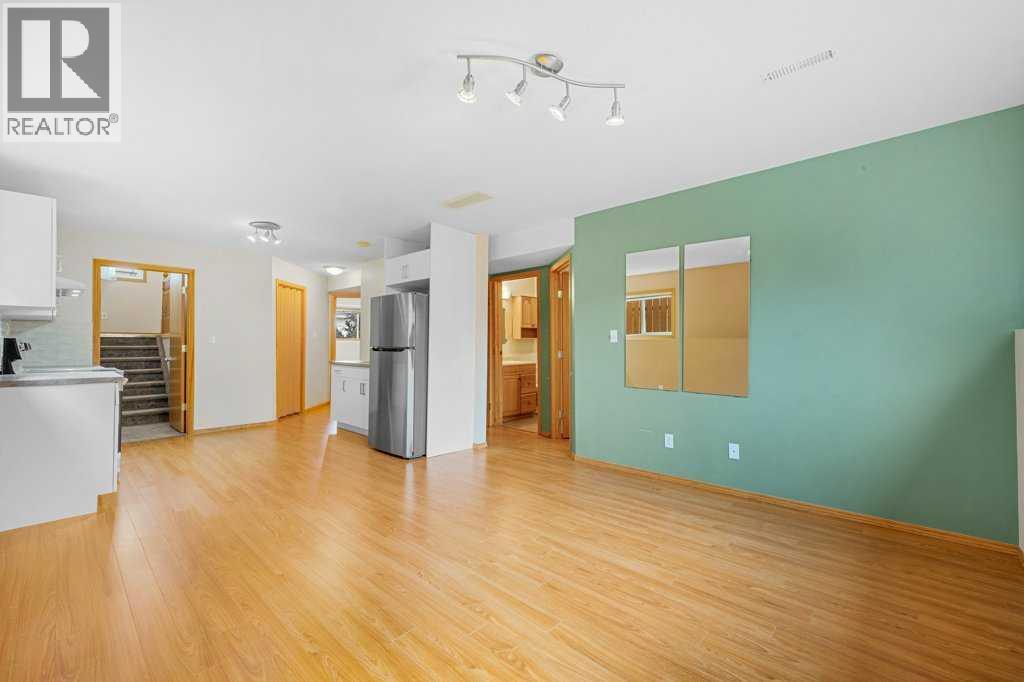 22 Lanterman Close, Red Deer, Alberta  T4R 3K3 - Photo 30 - A2294425