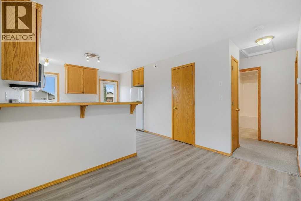 22 Lanterman Close, Red Deer, Alberta  T4R 3K3 - Photo 18 - A2294425