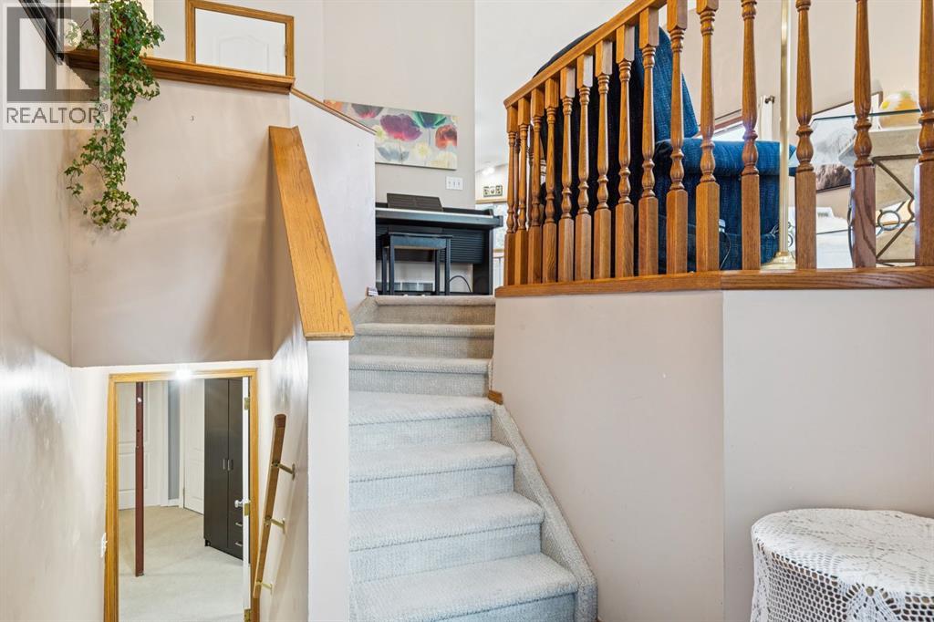 2 Bow Place, Cochrane, Alberta  T4C 1M9 - Photo 6 - A2292808