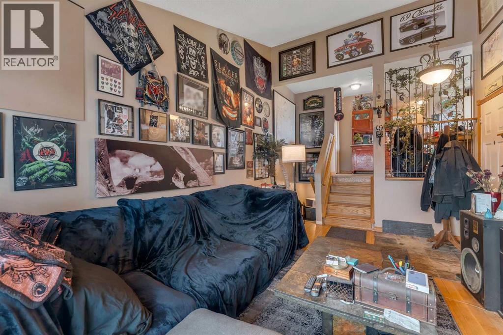 115 Deerfield Drive SE, Calgary, Alberta  T2J 6T9 - Photo 7 - A2295370