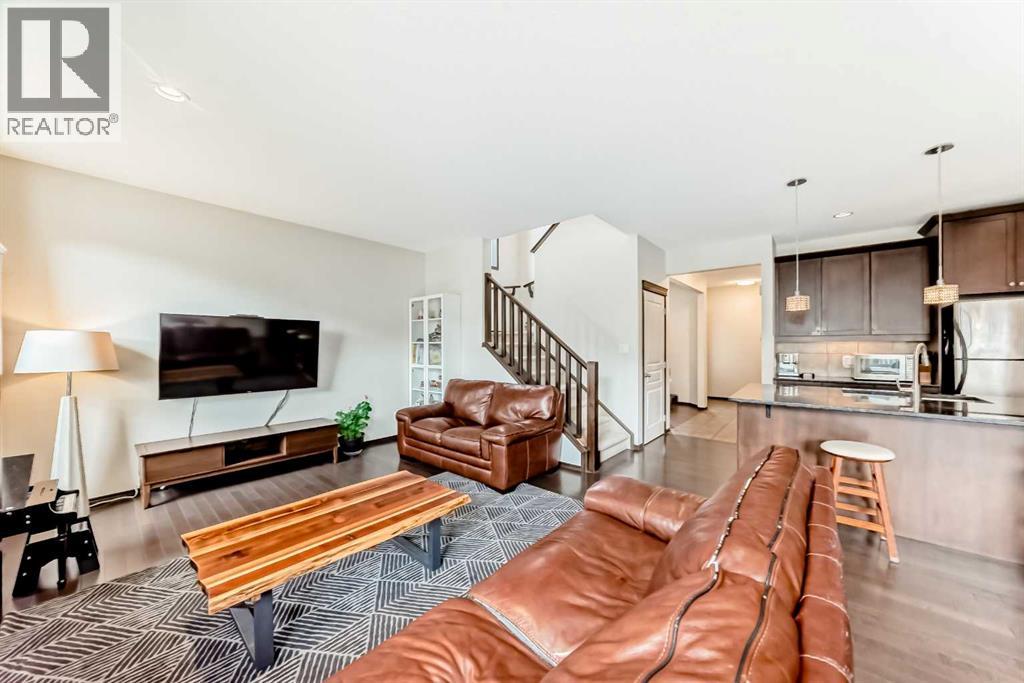 691 Panamount Boulevard NW, Calgary, Alberta  T3K 0J1 - Photo 12 - A2290579