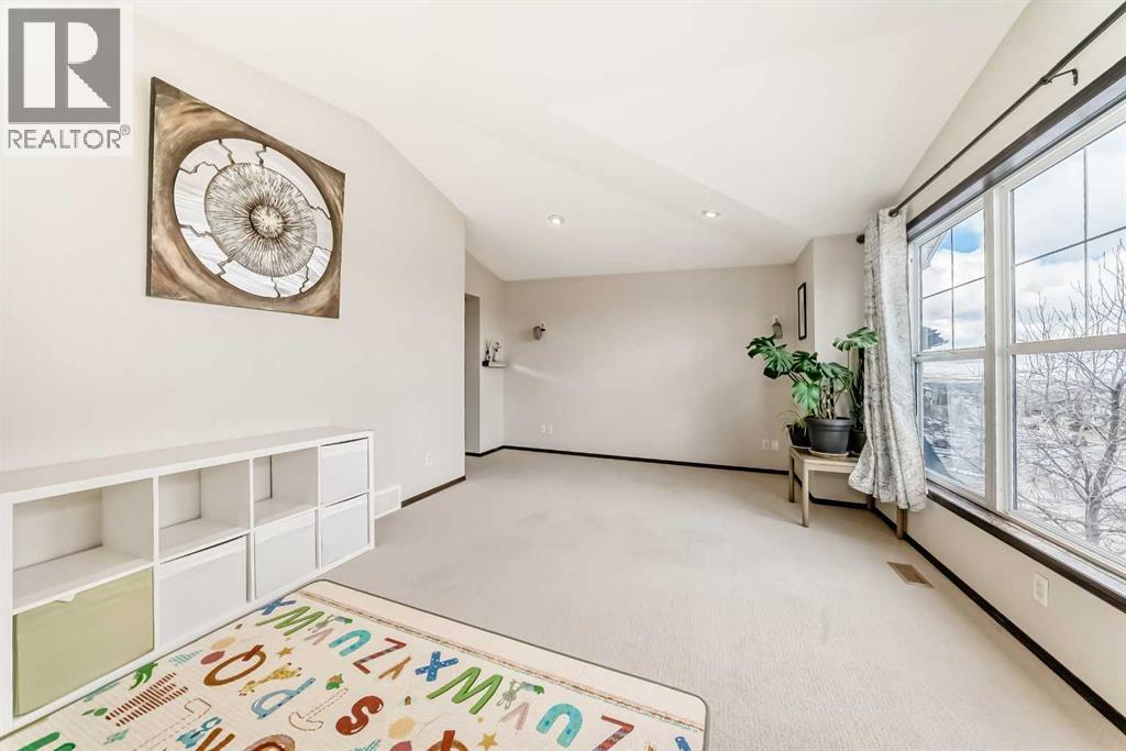 691 Panamount Boulevard NW, Calgary, Alberta  T3K 0J1 - Photo 18 - A2290579