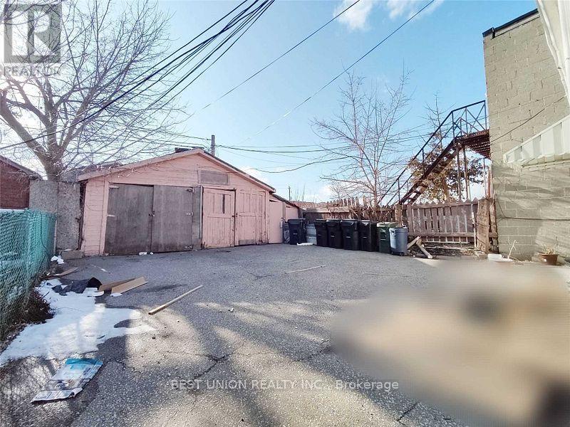 250 Sixth Street, Toronto, Ontario  M8V 3A7 - Photo 3 - W12907060