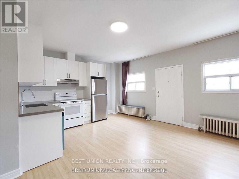 250 Sixth Street, Toronto, Ontario  M8V 3A7 - Photo 8 - W12907060