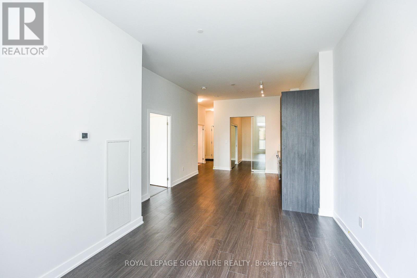 505 - 430 Square One Drive E, Mississauga, Ontario  L5B 0L6 - Photo 10 - W12907068