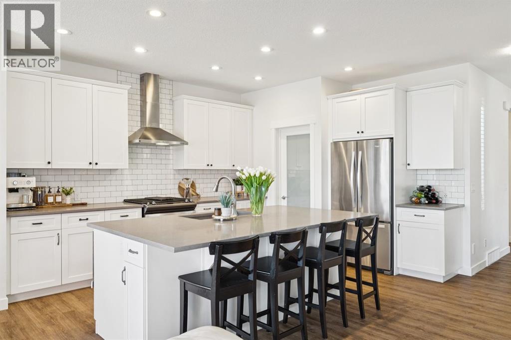 30 Mount Rae Terrace, Okotoks, Alberta  T1S 0M6 - Photo 7 - A2295349