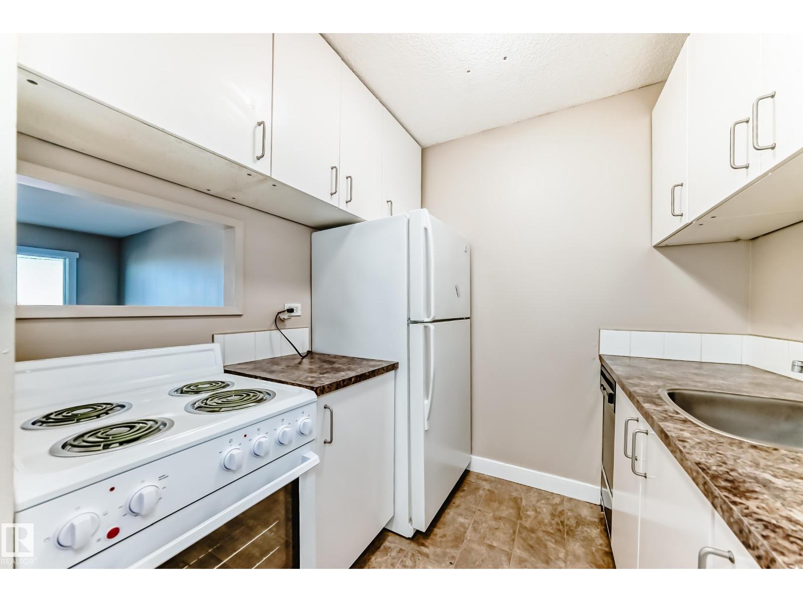 #1207 10140 120 St Nw Nw, Edmonton, Alberta  T5K 1Z8 - Photo 6 - E4477037