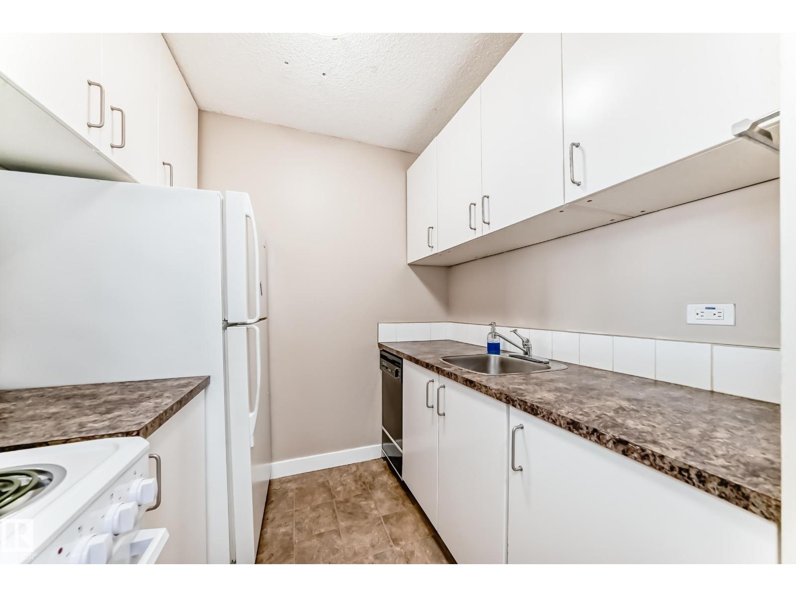 #1207 10140 120 St Nw Nw, Edmonton, Alberta  T5K 1Z8 - Photo 7 - E4477037